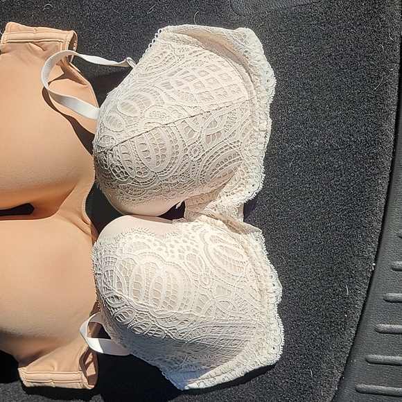 COPY - 36DDD VS BRA BUNDLE - Picture 6 of 8